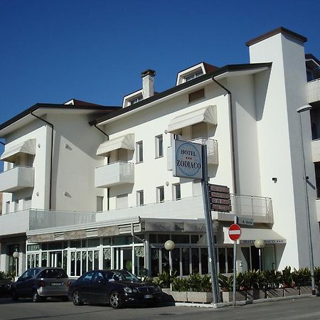 Hotel Zodiaco ليدو دي يسولو المظهر الخارجي الصورة