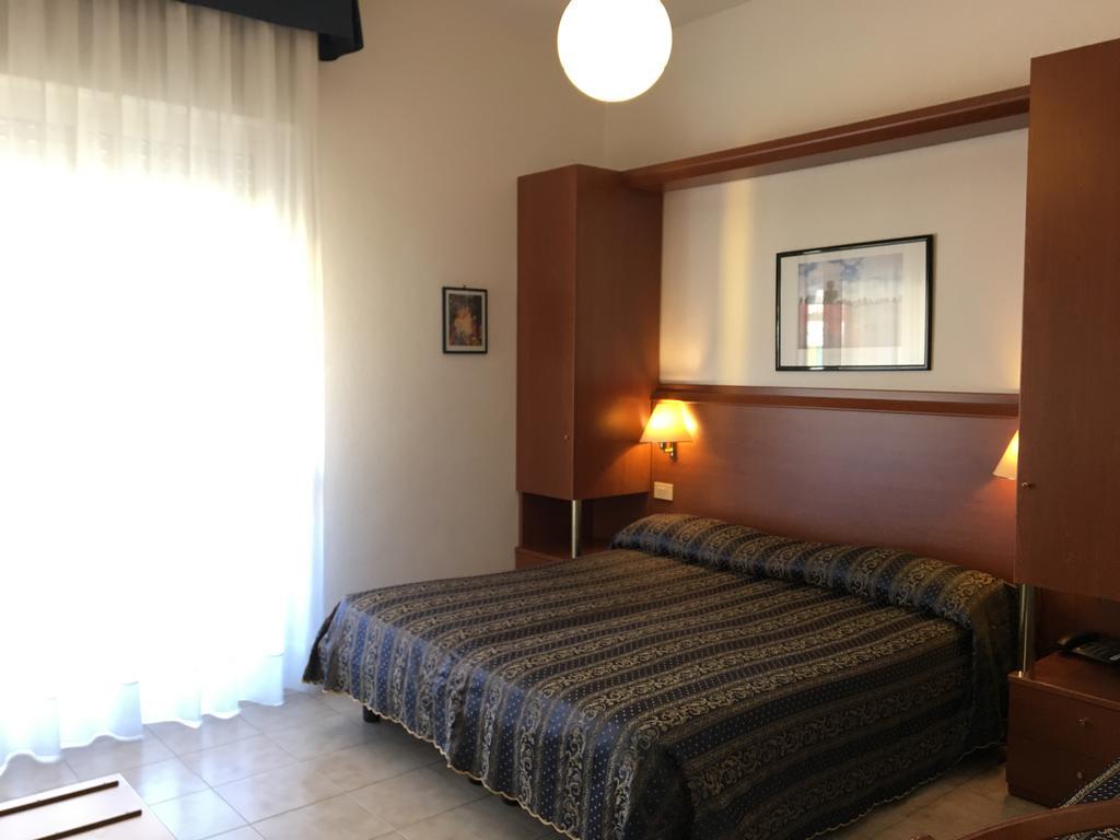 Hotel Zodiaco ليدو دي يسولو المظهر الخارجي الصورة